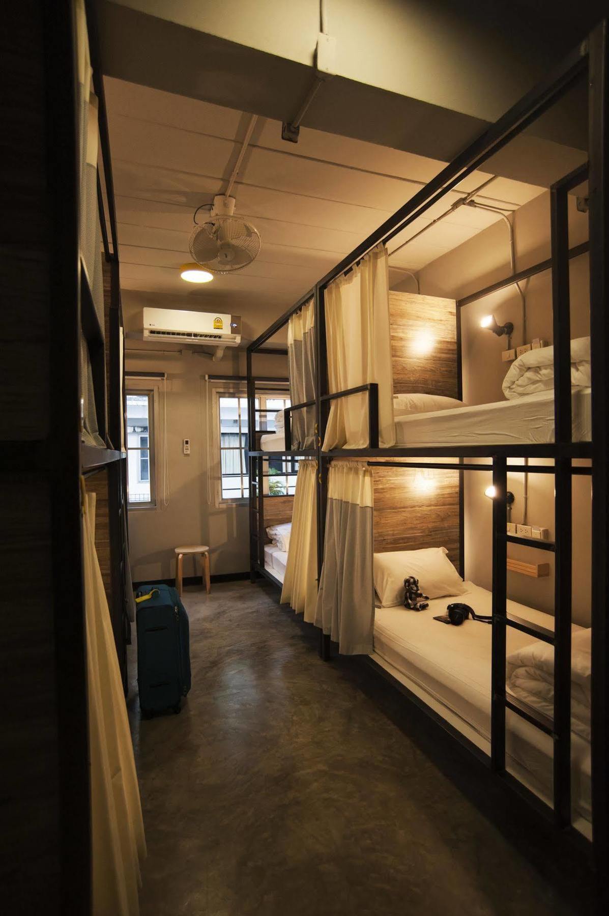 Happy Monkey Hostel 방콕 외부 사진